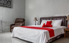RedDoorz Syariah near RRI Malang